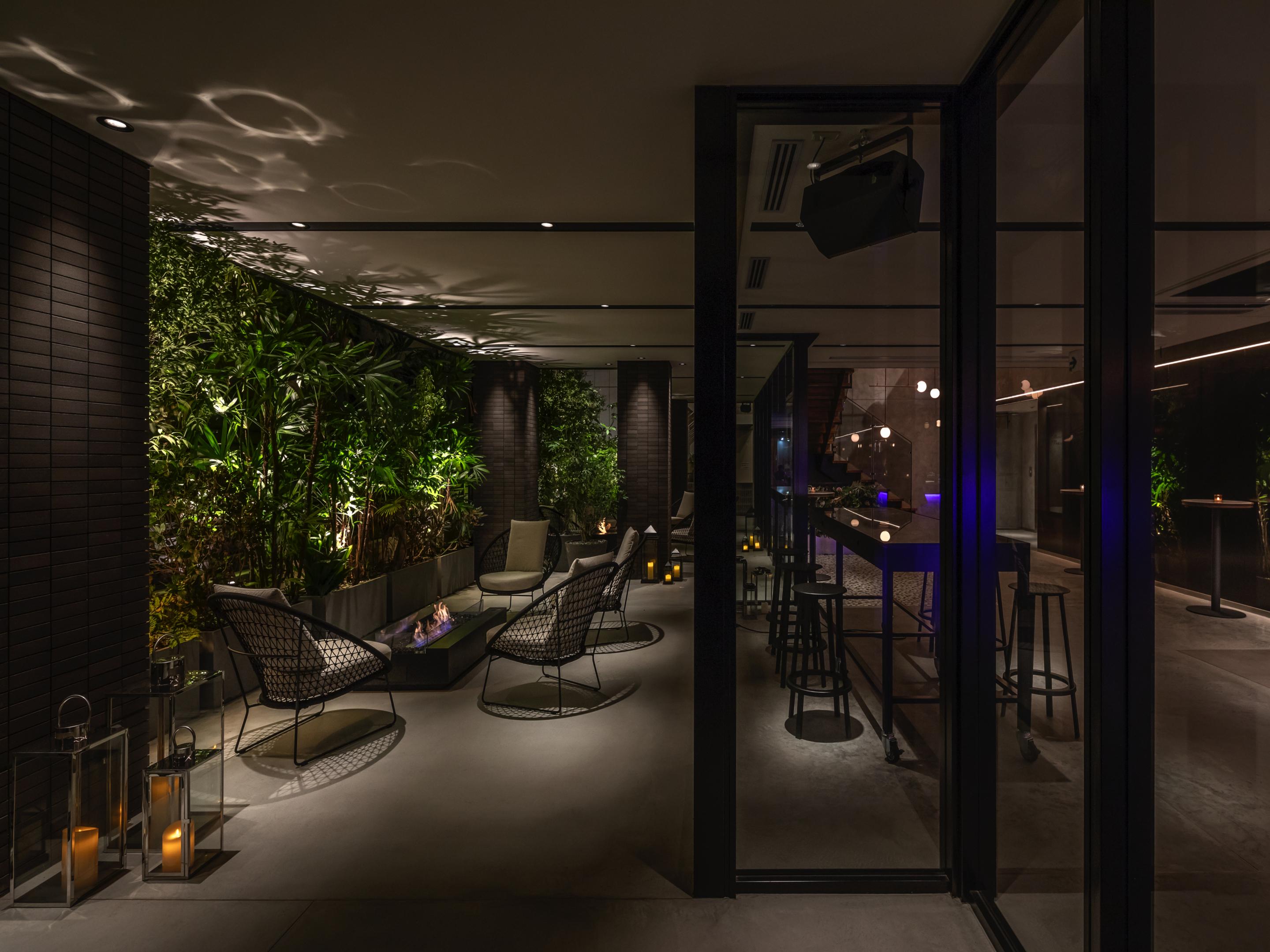 The Lively Osaka Honmachi Hotell Exteriör bild